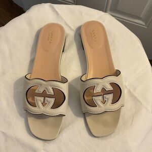 Gucci Cream Cutout Slip on sandals size 41